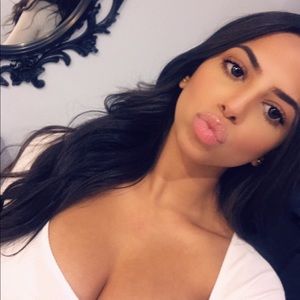 Meet your Posher, Marlina